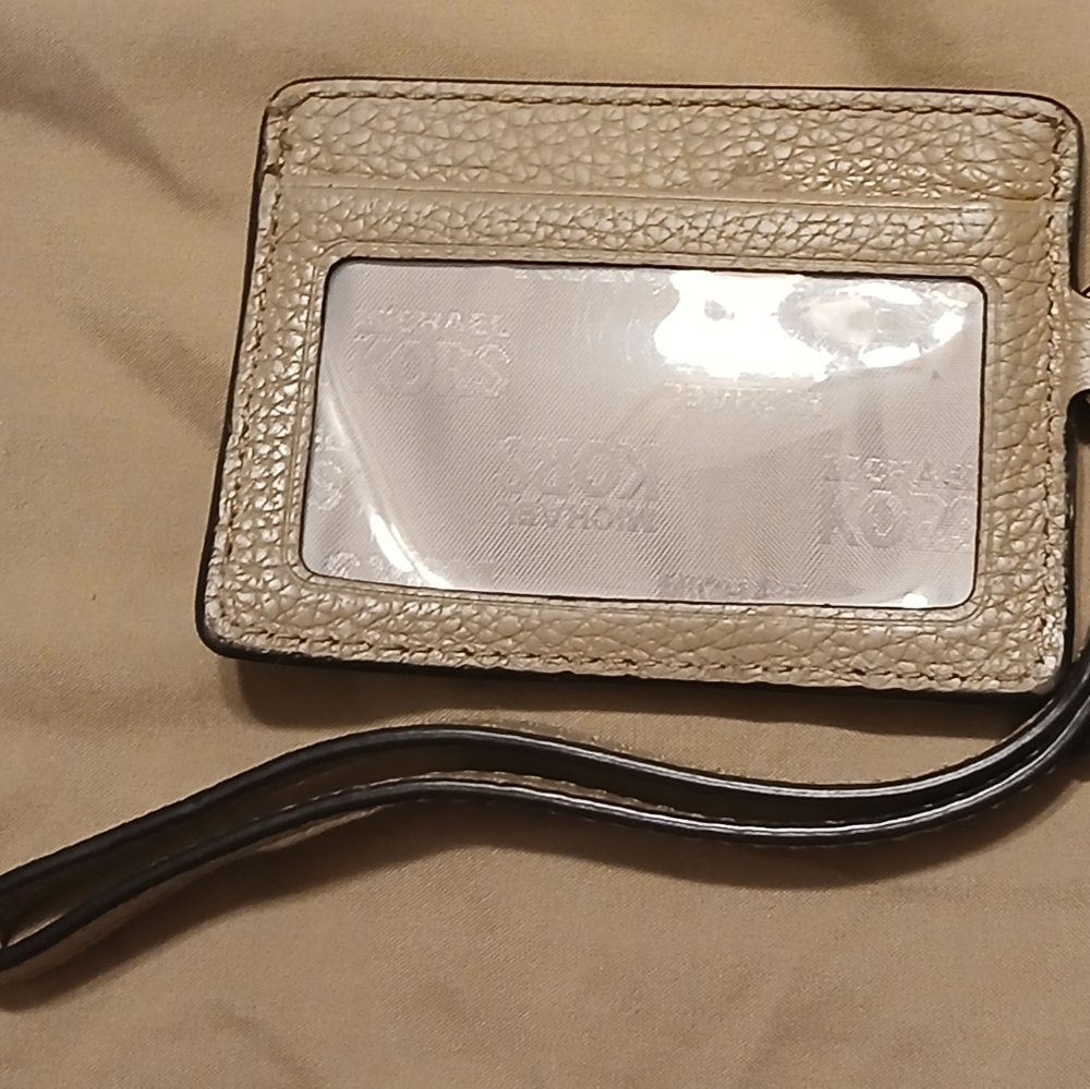 Michael Kors Brown Leather Key & Card Holder - Picture 2 of 3
